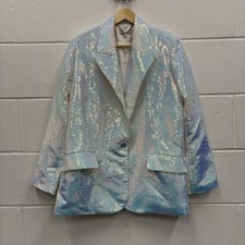 Nadine Merabi Iridescent